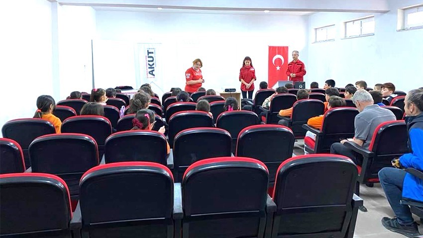 Öğrencilere afet bilinci kazandırılıyor