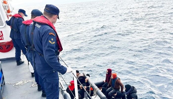  Ölüme Terk Edilen Göçmenleri Sahil Güvenlik Kurtardı