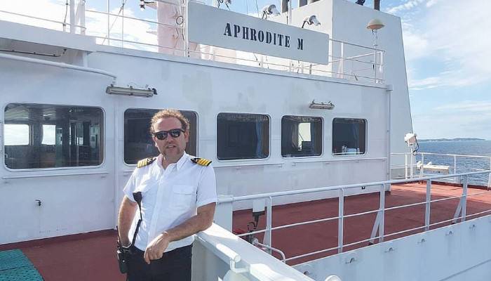 Korsanların kaçırdığı Kaptan Arsoy'un ailesi iyi haber bekliyor