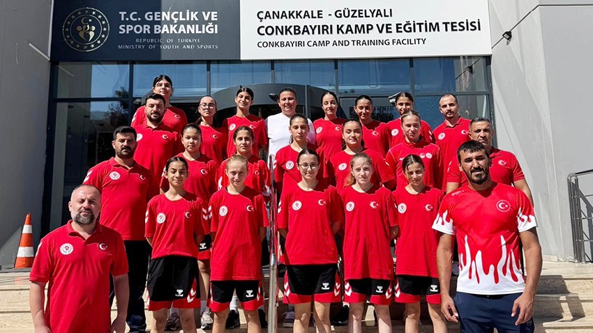 U15 Kadın Boks Milli takımı Avrupa Şampiyonası’na Hazırlanıyor