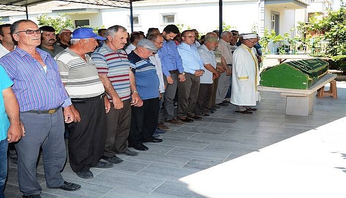 Turan ve Yılmaz Cenaze Törenine Katıldı