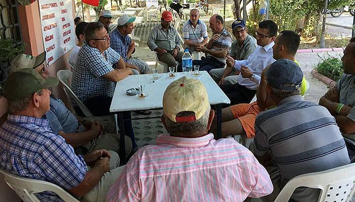 CHP'li Öz çiftçilerin sorunlarını dinledi 