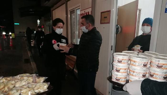 Başkan Erdoğan’dan sağlık çalışanlarına çorba ikramı