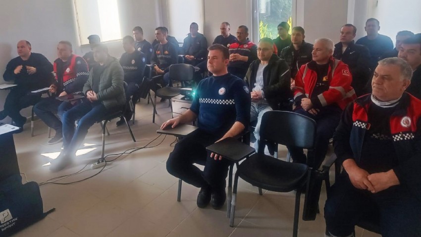 Biga Belediyesi İtfaiye Personeline Hayat Kurtaran İlkyardım Eğitimi Verildi