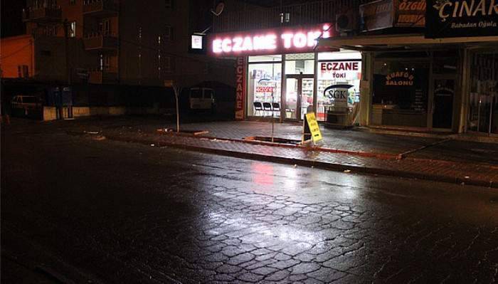 Ortağına 7 el ateş etti, ardından üzerinden arabayla geçti