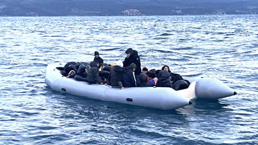 Türk Sahil Güvenlik Ekipleri, Ayvacık Açıklarında 37 Düzensiz Göçmeni Kurtardı