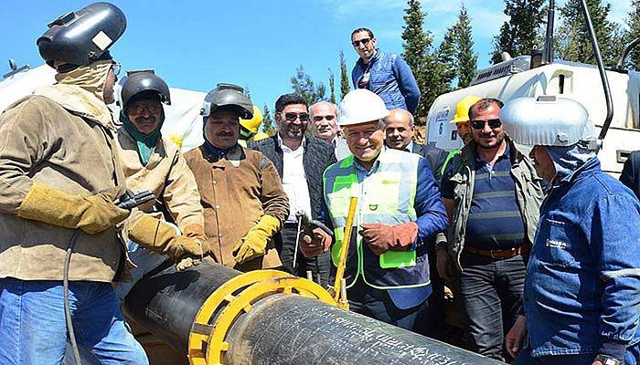 Lapseki’de Doğalgaz Hattına İlk Kaynak Başkan Yılmaz’dan (VİDEO)