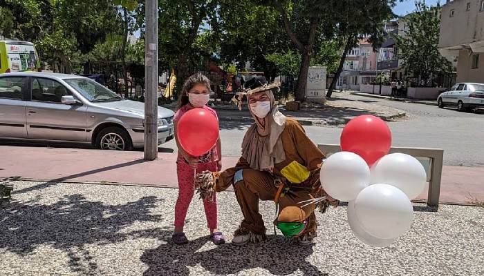 Sokaklar Miniklerin Neşesi ile Doldu