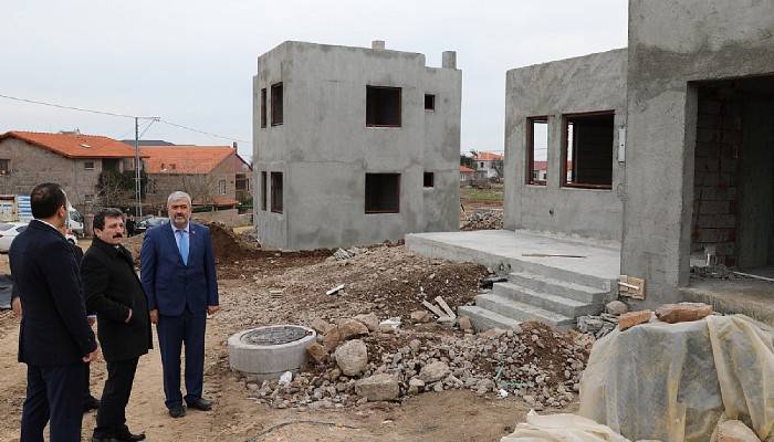 Yılsonuna Kadar Tamamlanıp, Hak Sahiplerine Teslim Edilecek