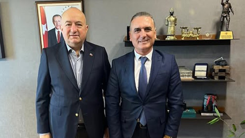 Evreşe Belediye Başkanı Uysal, TBMM’de Milletvekili Gider’i ziyaret etti