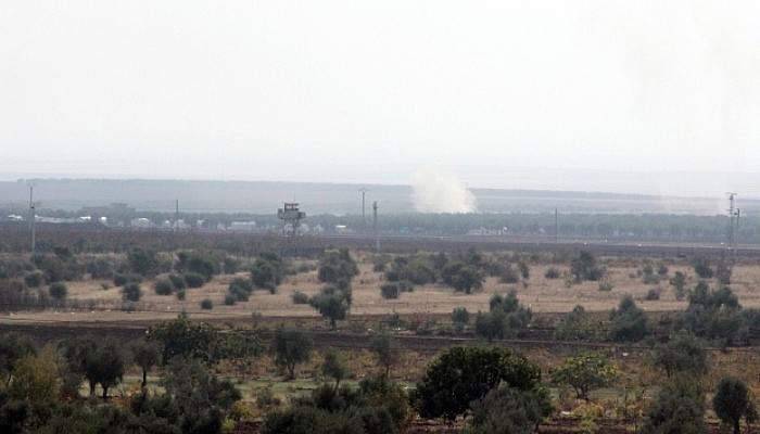 Sınırda muhalifler ağır silahlarla çatışıyor