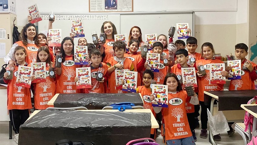 Gökçeada’da Dünya Toprak Günü’nde Çocuklarla Doğa Buluşması