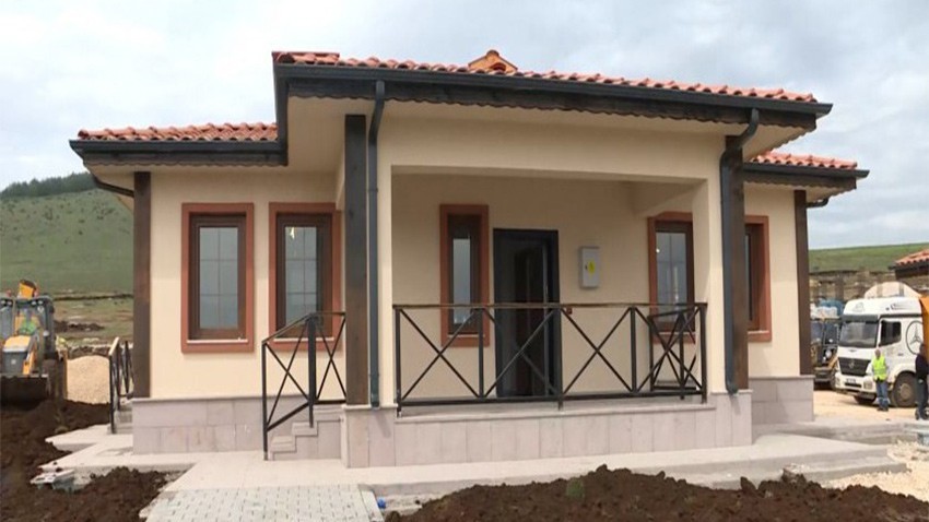 Bakan Kurum: Gaziantep’in Nurdağı İlçesindeki Köy Evleri bayramda hak sahiplerine teslim ediliyor