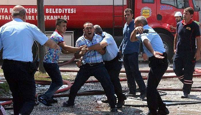 Kolonya imalathanesinde çıkan yangında 15 yaşındaki çocuk öldü