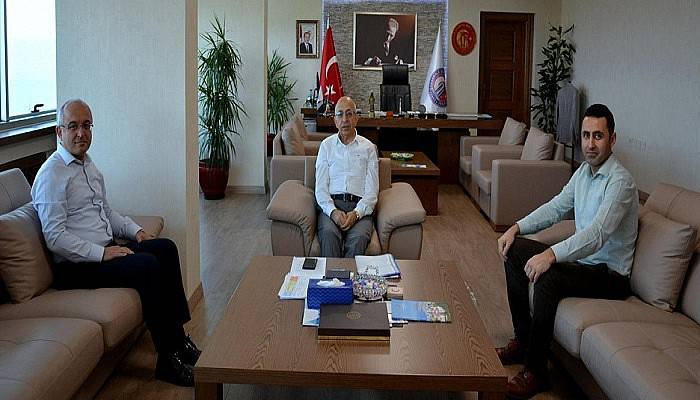 Çanakkale PTT Başmüdürü Yaşar Öztürk’ten Rektör Murat’a Ziyaret