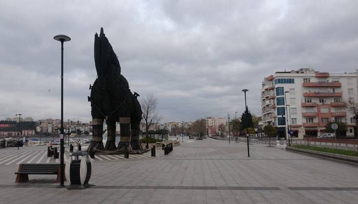 Çanakkale sokaklarında sessizlik hakim (VİDEO)