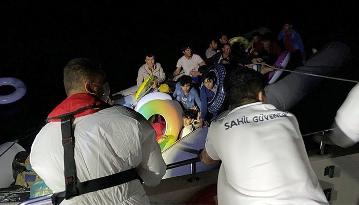 58 düzensiz göçmen kurtarıldı