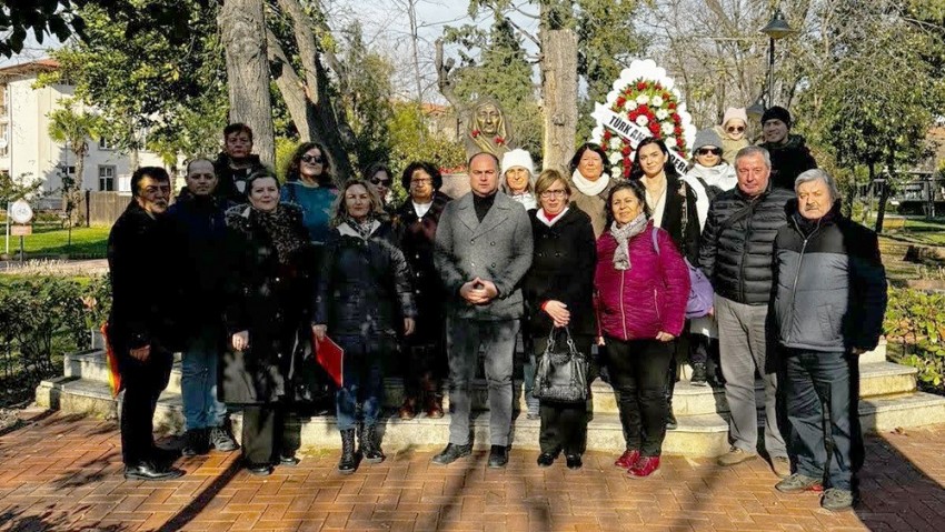 CHP’liler Gazi Mustafa Kemal Atatürk'ün Annesi Zübeyde Hanım'ı Anma Töreninde Bir Araya Geldi