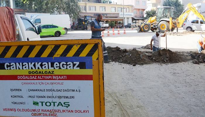 Lapseki’de doğalgaz evlere ulaştı