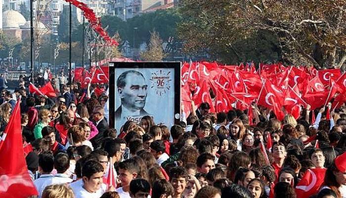 Çanakkale'de 29 Ekim coşkusu (VİDEO)