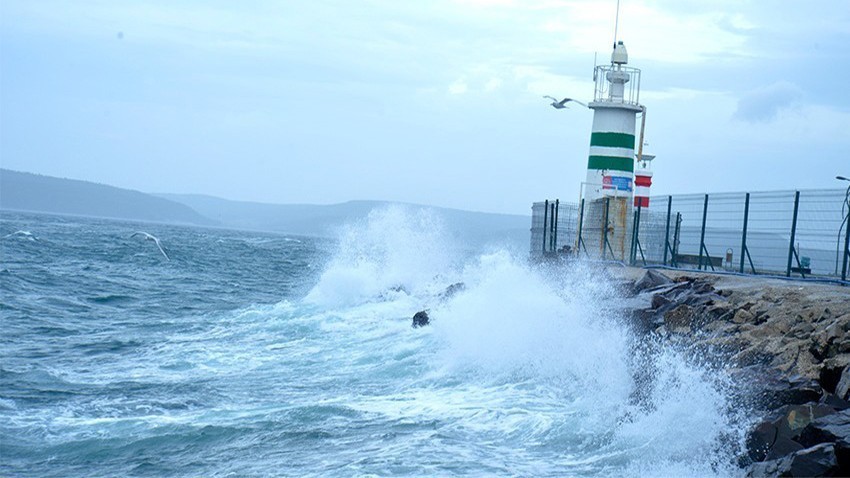 Fırtına Çanakkale’de Hayatı Olumsuz Etkiledi