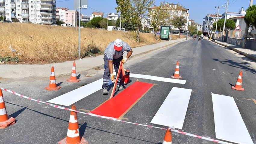 Esenler Mahallesi'nde Yol Çizgi Çalışması Gerçekleştirildi