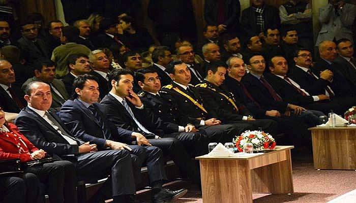Biga’da 29 Ekim Cumhuriyet Bayramı törenle kutlandı