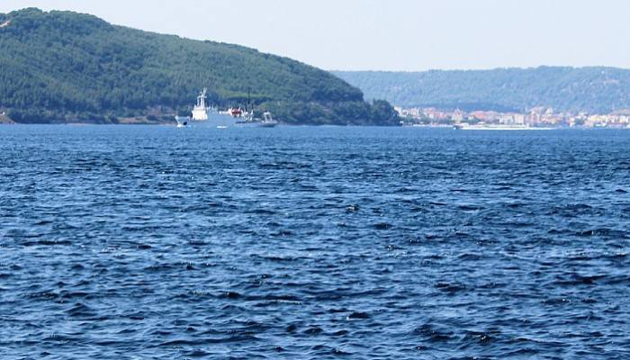 Rus istihbarat gemisi Çanakkale Boğazı'ndan geçti (VİDEO)