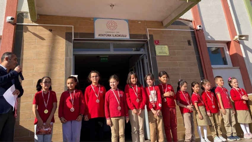 Çan Atatürk İlkokulu’ndan başarılı öğrencilerine tebrik 