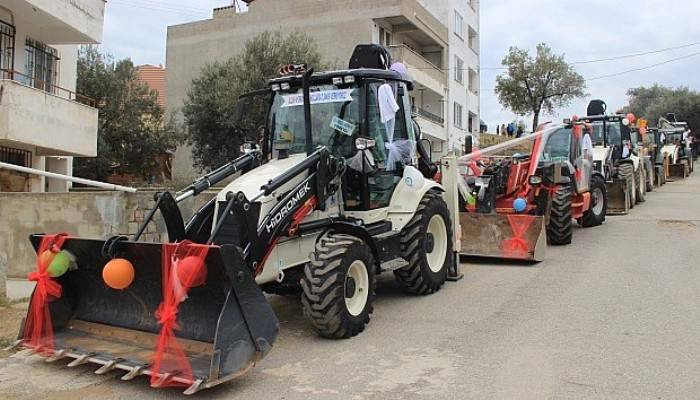  Kepçe ile gelin almaya gitti