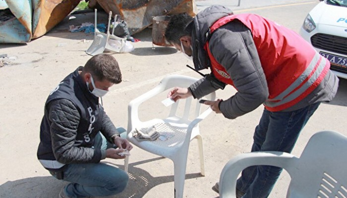 Polis Enkaz Başında Nöbette: Değerli Eşyalar Sahiplerine Teslim Ediliyor