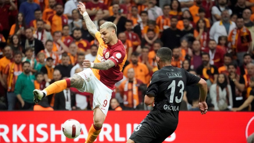 Galatasaray durdurulamıyor! Yenilmezlik serisi 19'a çıktı, Okan Buruk rekor kırdı