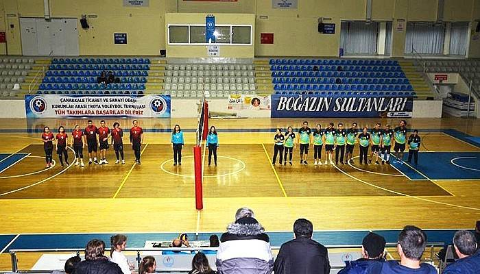 Kurumlar arası voleybol maçları devam ediyor