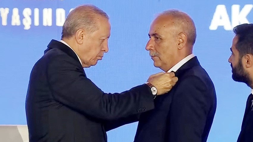 Eceabat’ta siyasi dengeleri değiştiren karar; Saim Zileli artık AK Parti’de
