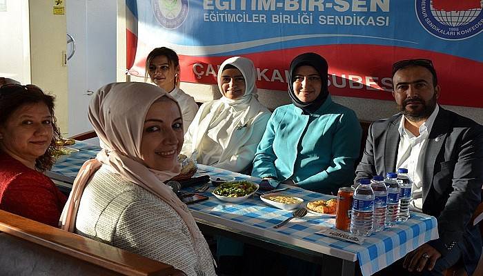  Eğitim-Bir-Sen iftarda buluştu