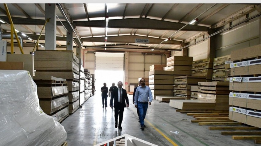 Kaymakam Kayabaşı, Biga OSB’deki firmaları ziyaret etti