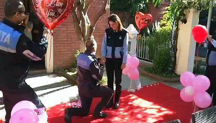 Dilenci operasyonuna gideceğini sanıyordu, evlenme teklifi aldı (VİDEO)