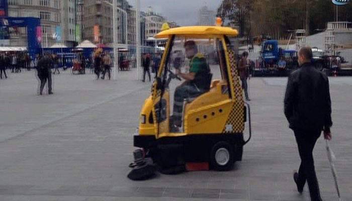 Taksim Meydanı’nda 'Süpürge Taksi' dönemi