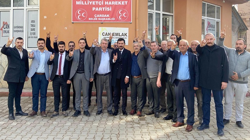 MHP İlçe teşkilatı kahvaltıda bir araya geldi