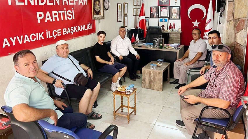 Ayvacık’ta Siyasi Parti Başkanları Bir Araya Geldi