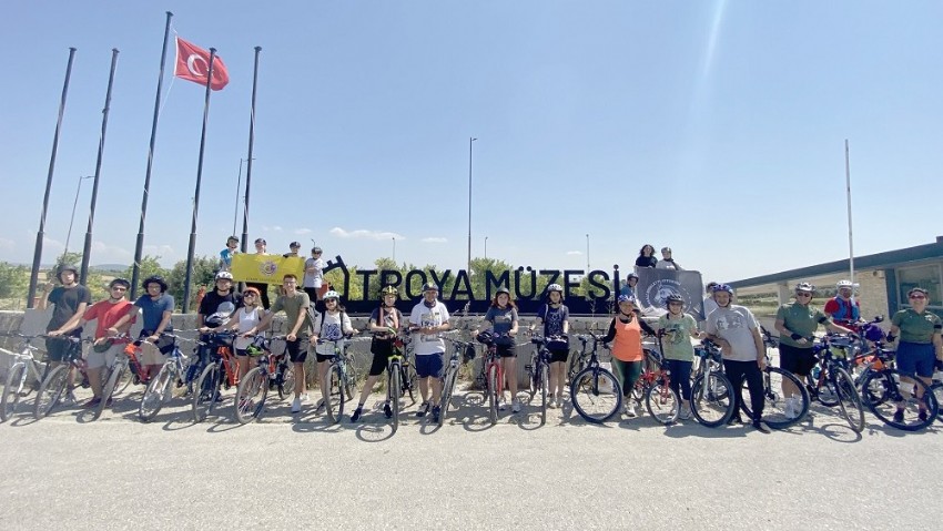 ÇABİP İzmir Atatürk Anadolu Lisesi Öğrencilerini Ağırladı