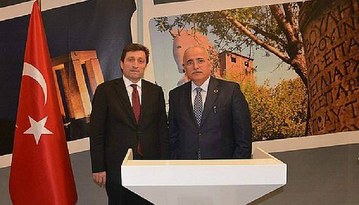 Eski validen yenisine ziyaret…