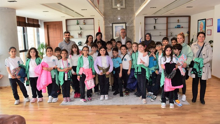 Öğrencilerden belediyeye ziyaret