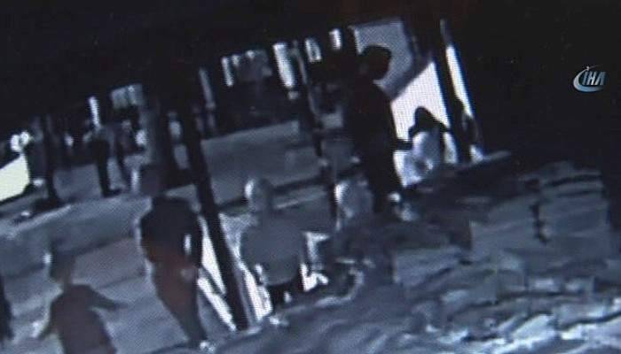 Fatih'te hırsızlık çetesi kamerada