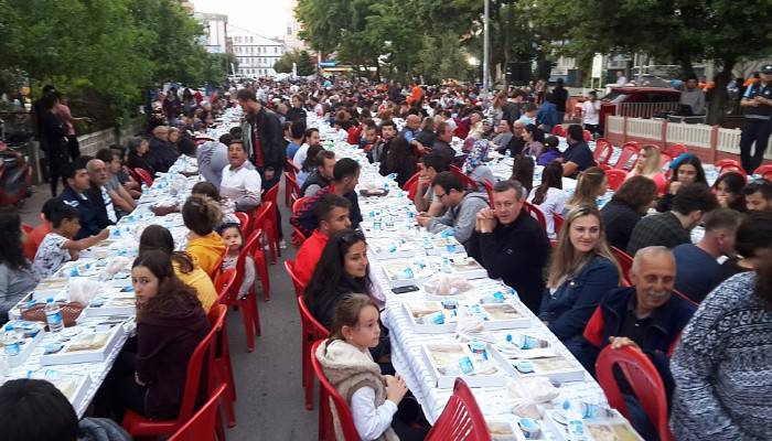 İlk İftar İsmetpaşa Mahallesinde Yapıldı