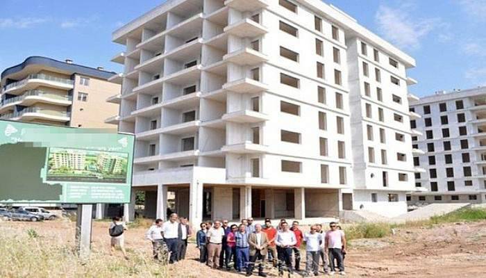 25 daireyi 90 kişiye sattığı iddia edilen sanığa tahliye