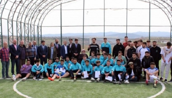 Geleneksel Şehit Onbaşı Fatih Duru Futbol Turnuvası Yapıldı
