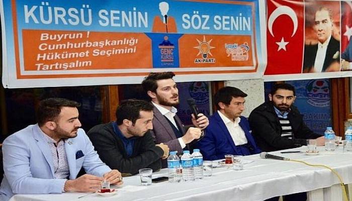 Lapseki’de gençler Cumhurbaşkanlığı Sistemini tartıştı