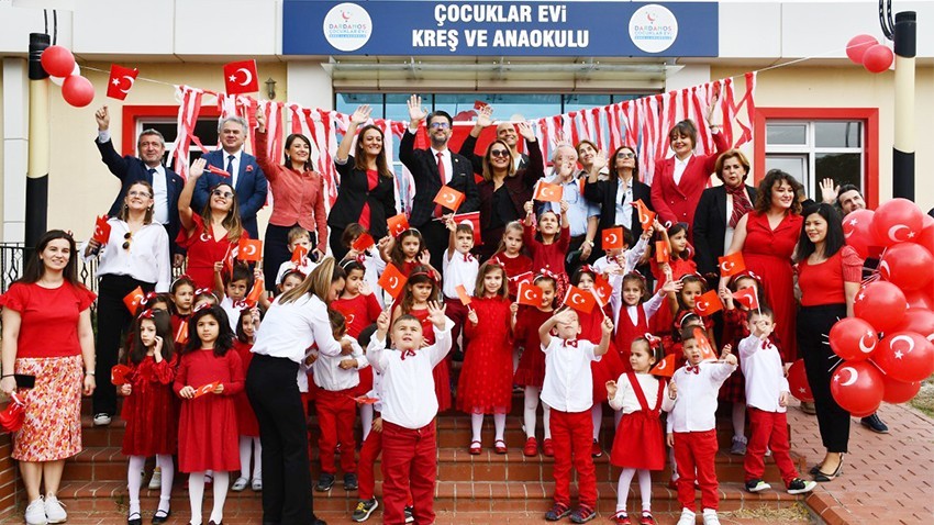 ÇOMÜ Kreş ve Anaokulu, Cumhuriyetin 100. Yılını Büyük Bir Coşkuyla Kutladı