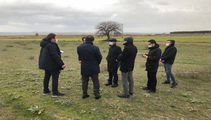 Vali Aktaş, Kumkale Şehitliğinde incelemelerde bulundu